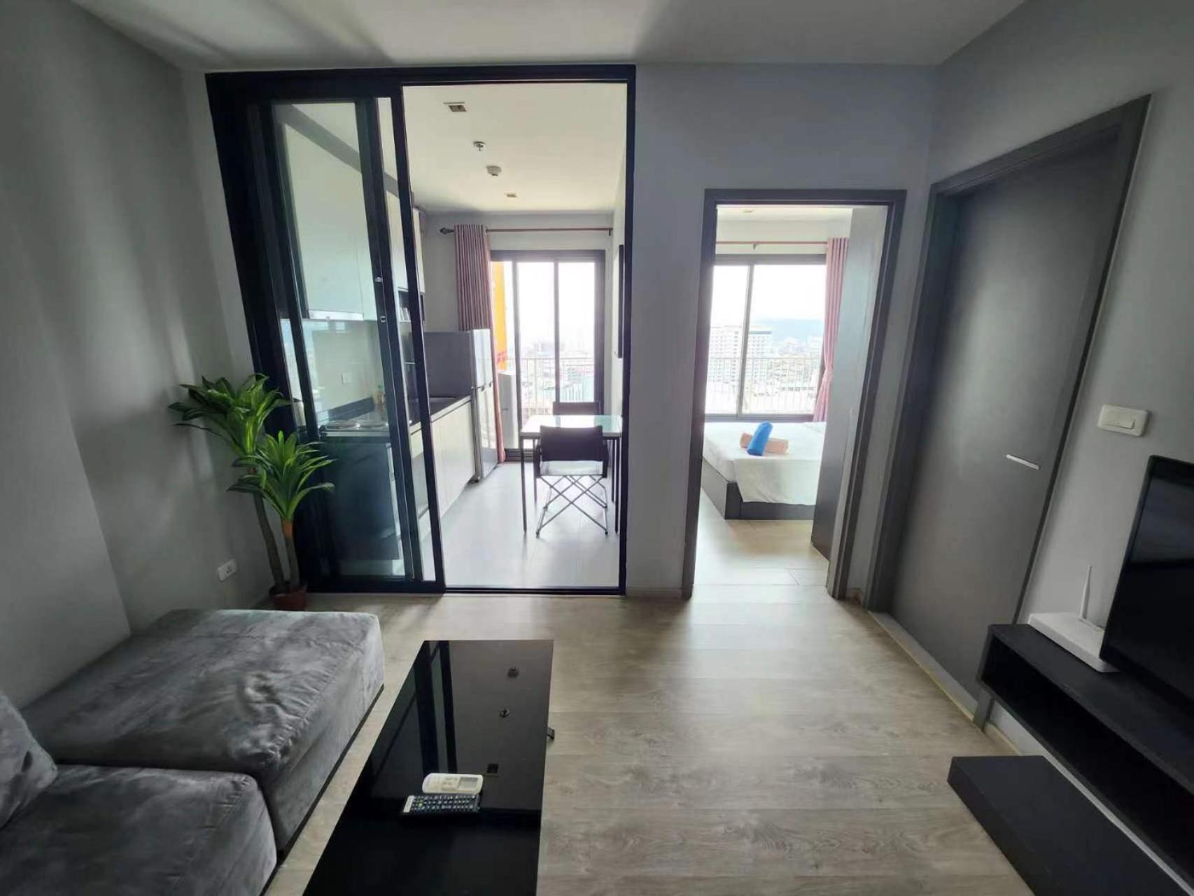 泰国芭提雅thebase无边游泳池公寓 Apartemen Pattaya